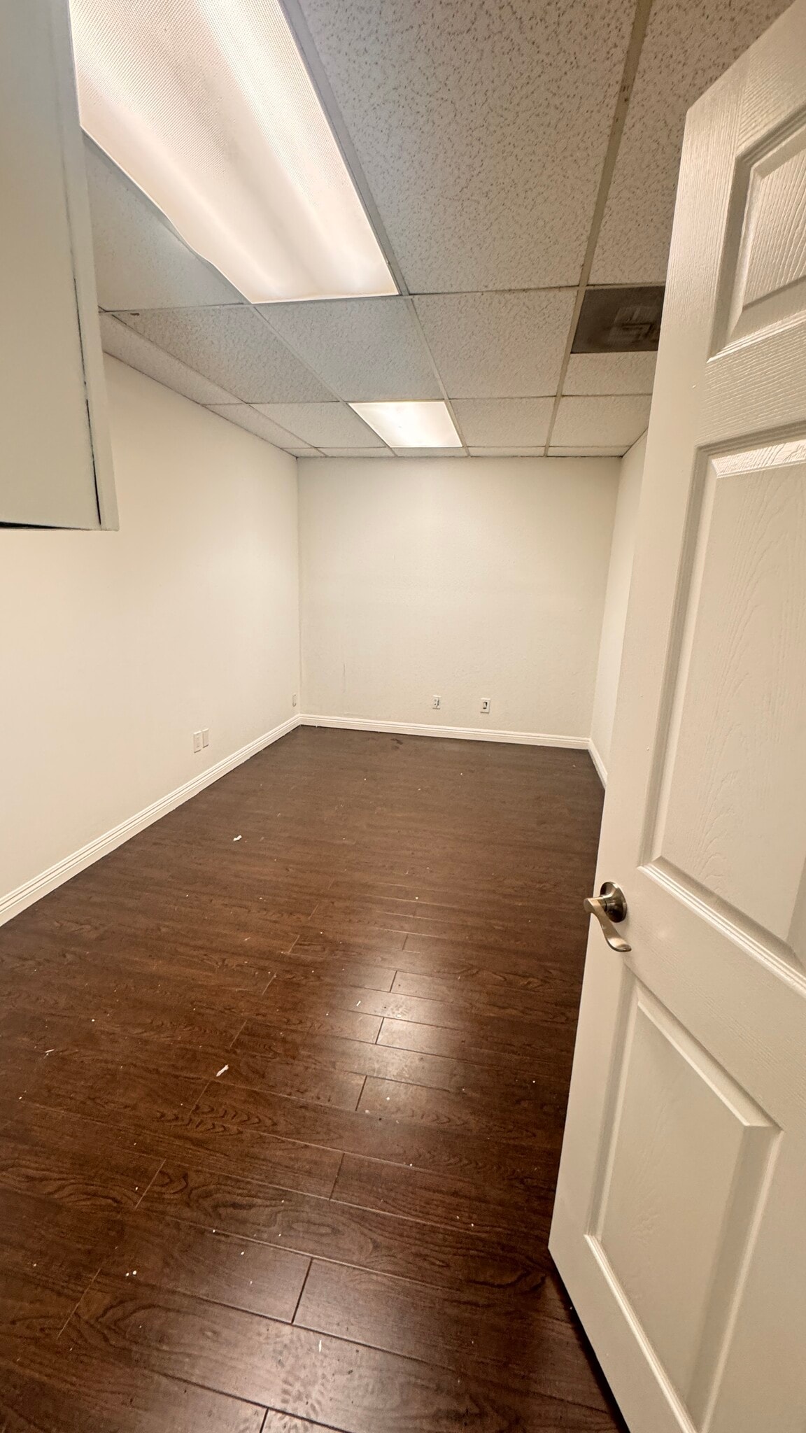 435 W Orange Show Ln, San Bernardino, CA à louer Photo de l’immeuble– Image 1 sur 2