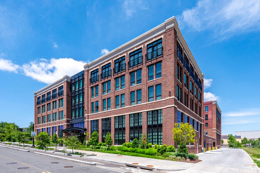 1900 C St SE, Washington, DC à louer - Photo de l’immeuble – Image 2 sur 11
