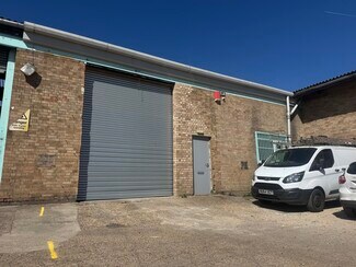 Plus de détails pour Crabtree Rd, Egham - Industriel/Logistique à vendre