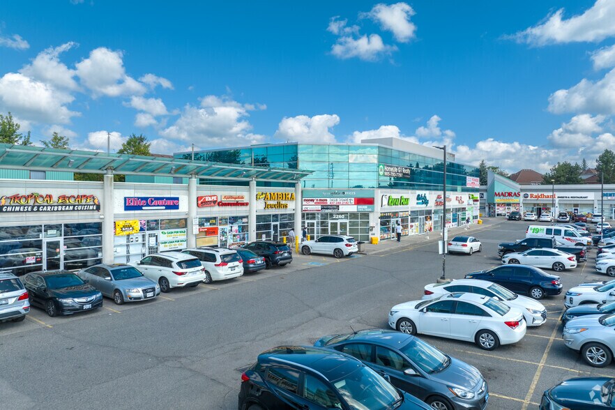 2260 Bovaird Dr E, Brampton, ON à vendre - Photo de l’immeuble – Image 3 sur 4
