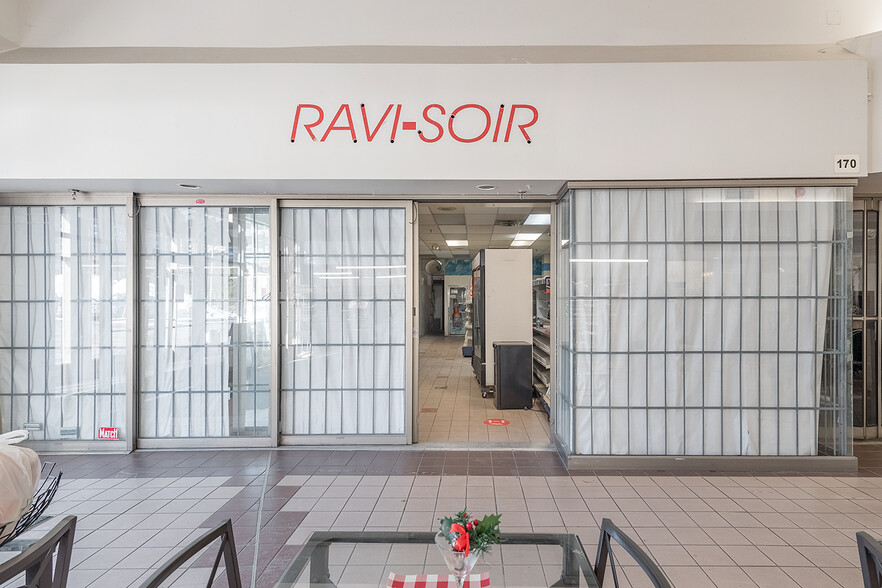 740 Boul de la Côte-Vertu, Montréal, QC à louer - Photo intérieure – Image 3 sur 23
