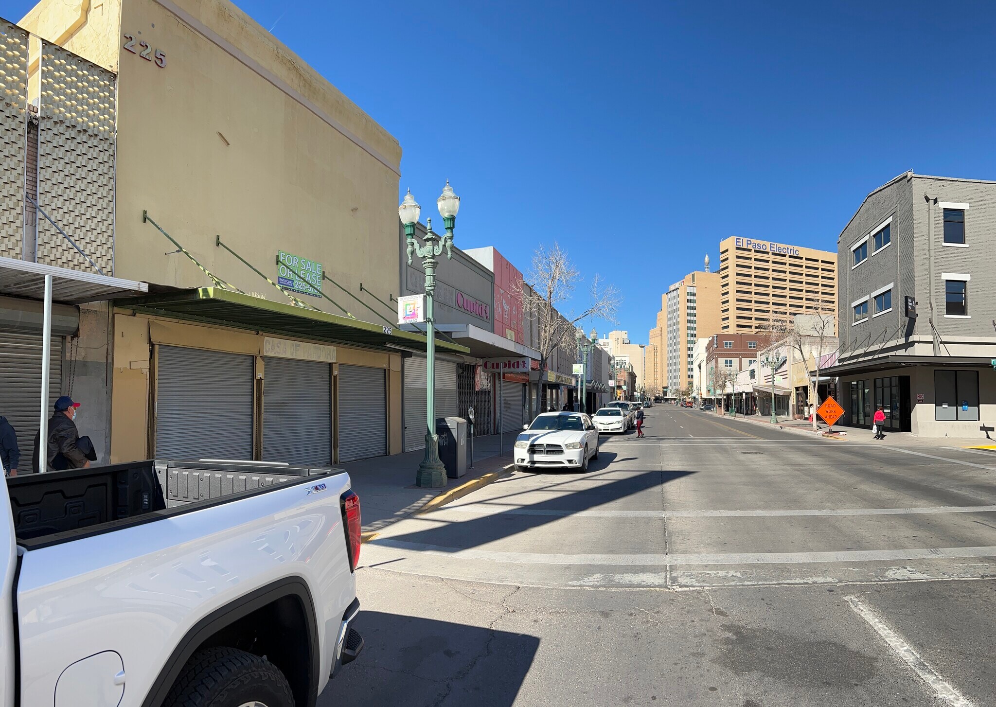 225 S Stanton St, El Paso, TX à louer Photo principale– Image 1 sur 7