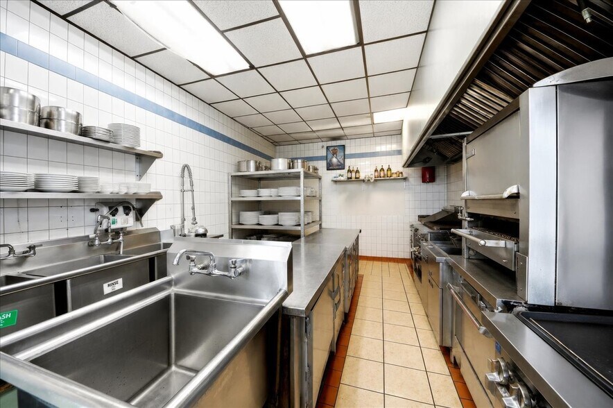185 Main St, Ossining, NY à vendre - Photo intérieure – Image 1 sur 2