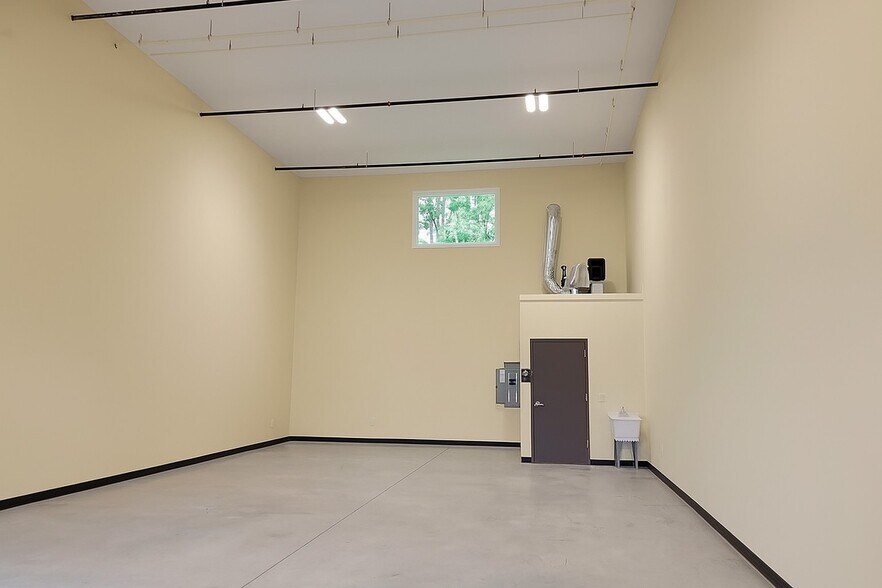 3770 Francis Cir, Alpharetta, GA à louer - Photo de l’immeuble – Image 3 sur 6