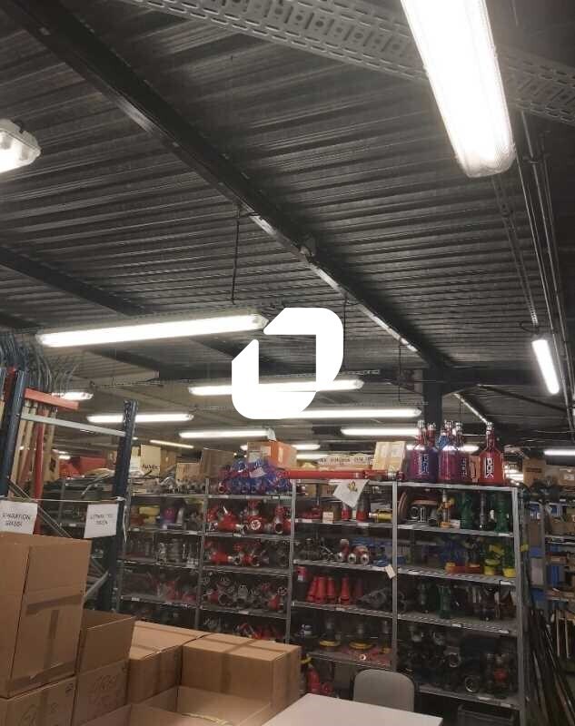 Plus de détails pour Industriel/Logistique à louer