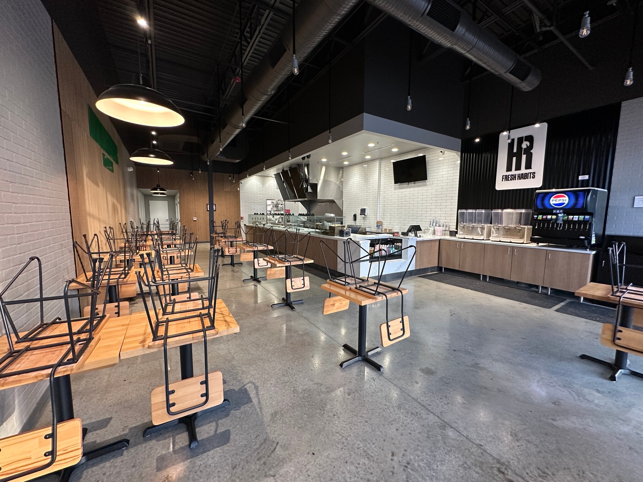 1910-2040 W 31st St, Lawrence, KS à louer Photo intérieure– Image 1 sur 7