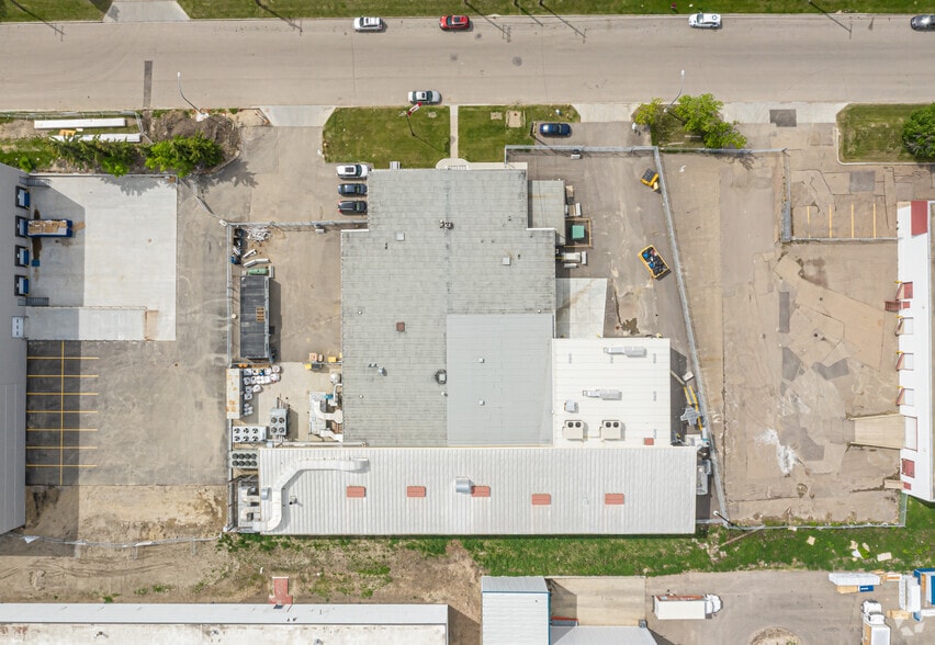 4035 101st St NW, Edmonton, AB à louer - Aérien – Image 2 sur 5