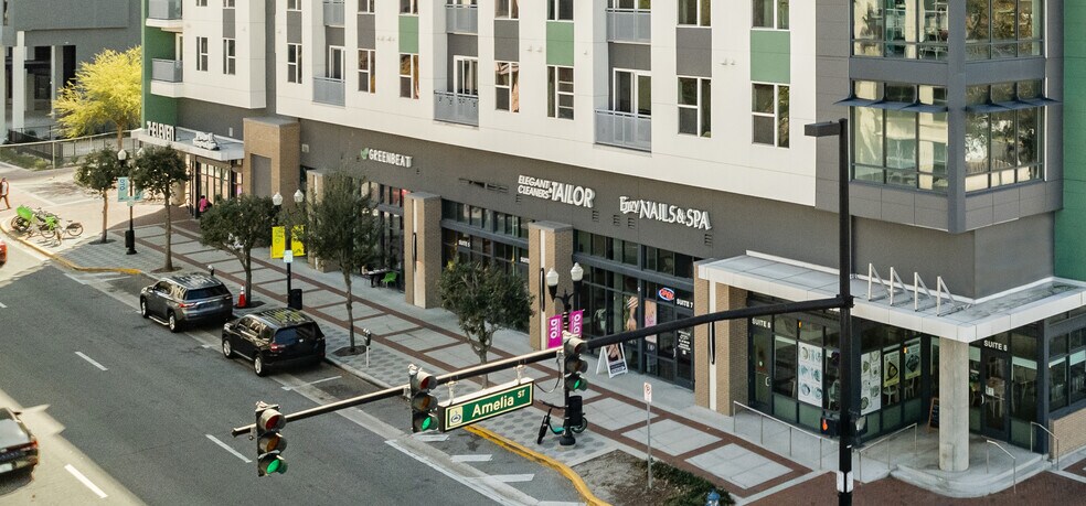 480 N Orange Ave, Orlando, FL à louer - Photo de l’immeuble – Image 2 sur 4