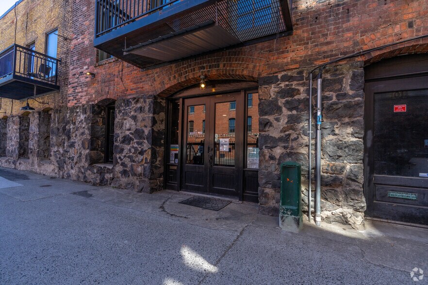 122 S Monroe St, Spokane, WA à louer - Photo de l’immeuble – Image 3 sur 7