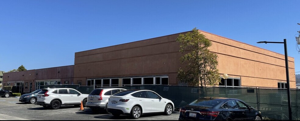 23365 Hawthorne Blvd, Torrance, CA à louer - Photo de l’immeuble – Image 3 sur 19