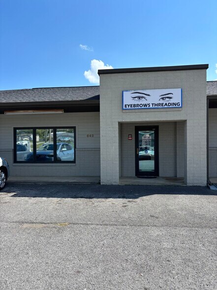 642 Cosby Hwy, Newport, TN à louer - Photo de l’immeuble – Image 2 sur 11