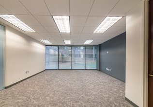 200 Ashford Ctr N, Atlanta, GA à louer Photo intérieure– Image 2 sur 5