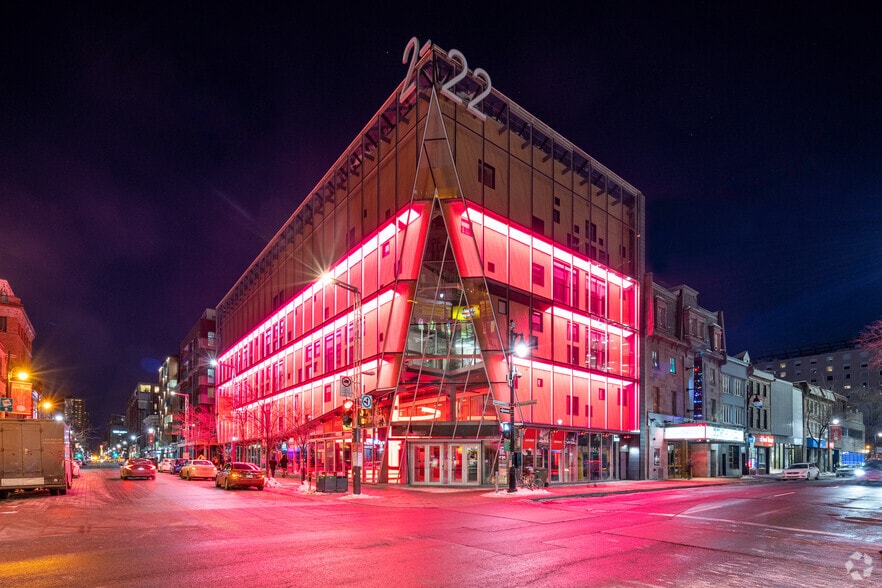 22 Rue Ste-Catherine E, Montréal, QC à vendre - Photo principale – Image 1 sur 19