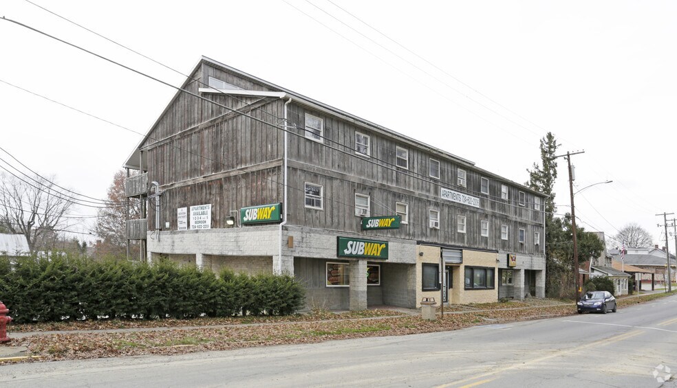 428 Main St, Slippery Rock, PA à louer - Photo principale – Image 1 sur 5