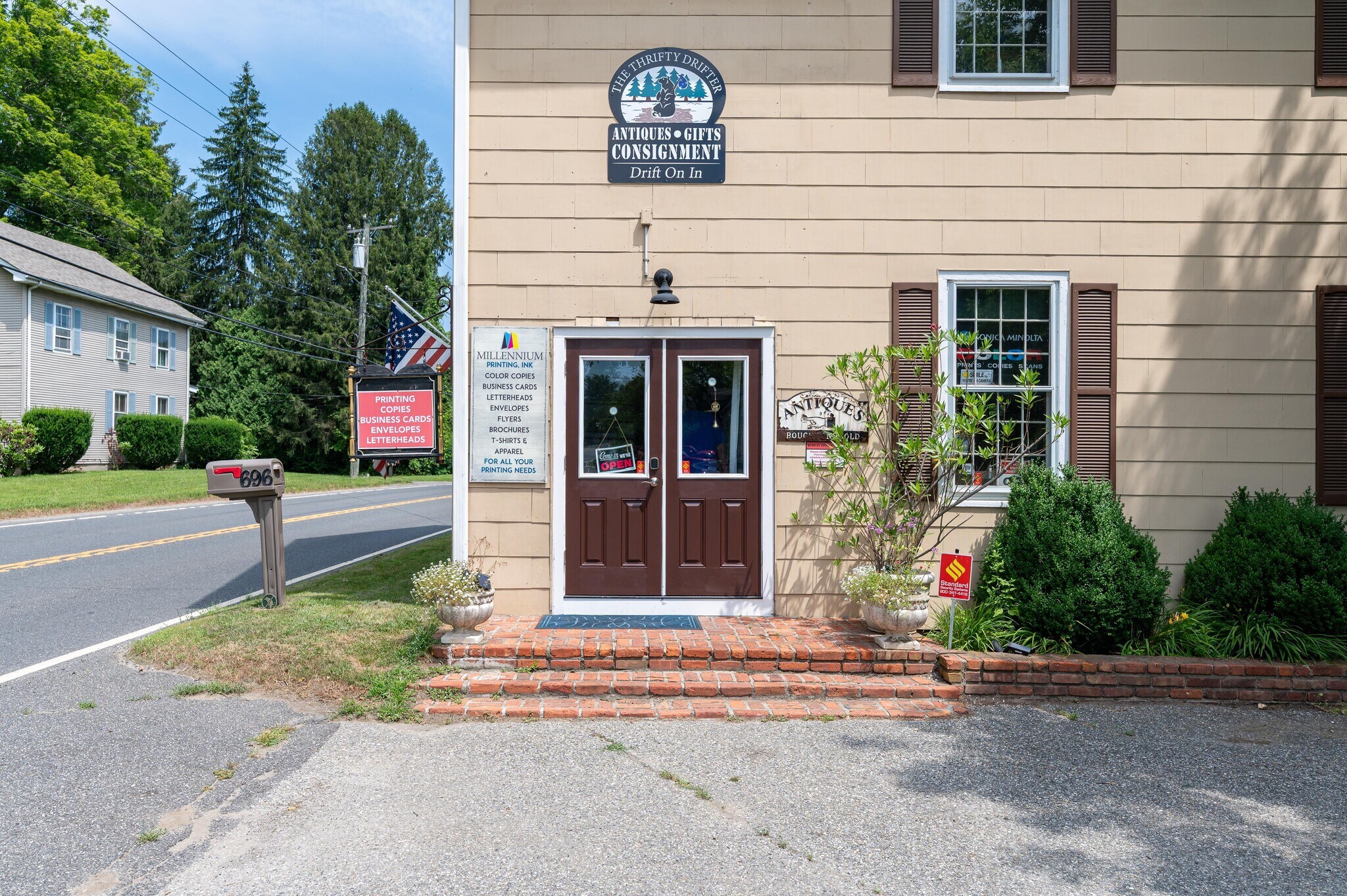 696 Kent Rd, Gaylordsville, CT à vendre Photo de l’immeuble– Image 1 sur 20