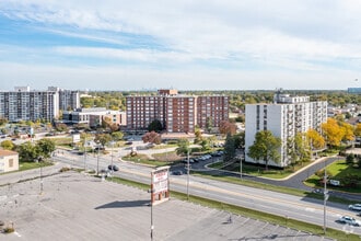 8975 W Golf Rd, Niles, IL - VUE AÉRIENNE vue de carte - Image1