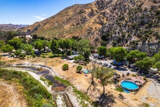Plus de détails pour 10645 Soledad Canyon Rd, Santa Clarita, CA - Spécialisé à vendre
