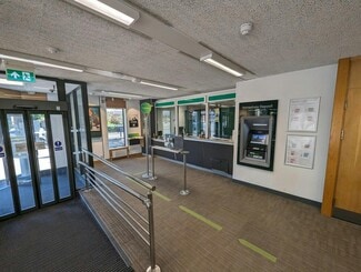 Plus de détails pour 38 Chapel Ln, Liverpool - Local commercial à louer