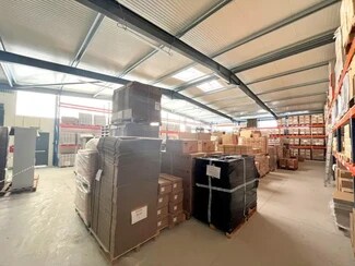 Plus de détails pour Rue Du Clos Reine, Aubergenville - Industriel/Logistique à louer