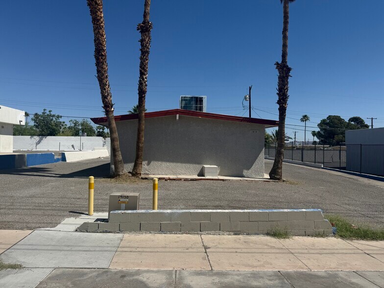 1610 E Sahara Ave, Las Vegas, NV à vendre - Photo de l’immeuble – Image 2 sur 18