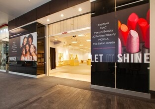 5060 Montclair Plaza Ln, Montclair, CA à louer Photo de l’immeuble– Image 1 sur 9