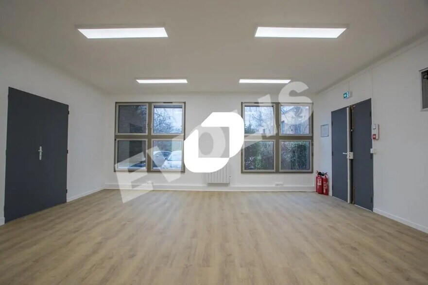Bureau dans Torcy à louer - Photo intérieure – Image 3 sur 14