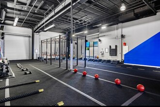 1040 Collier Center Way, Naples, FL à louer Photo intérieure– Image 2 sur 3