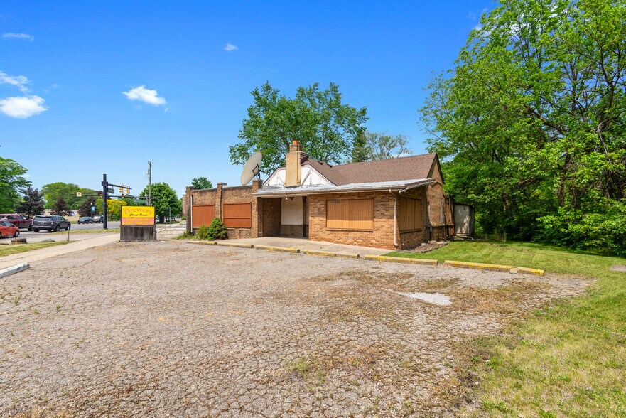 21090 Goddard Rd, Taylor, MI à vendre - Photo de l’immeuble – Image 2 sur 20
