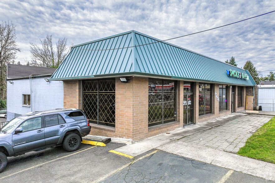 17635 SE McLoughlin Blvd, Milwaukie, OR à louer - Photo de l’immeuble – Image 1 sur 8