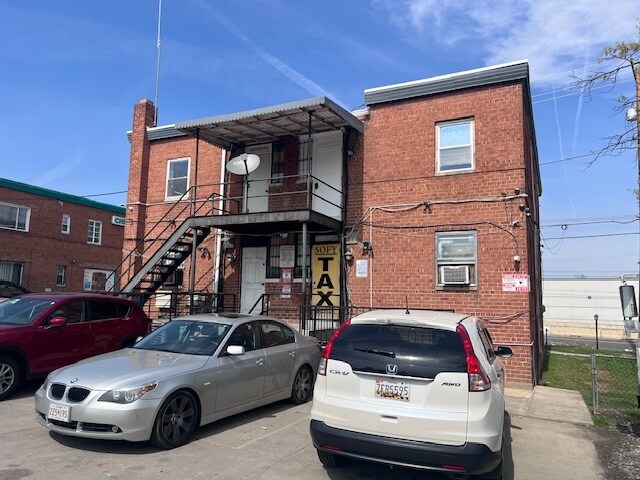 1021 University Blvd, Takoma Park, MD à vendre - Photo de l’immeuble – Image 3 sur 12