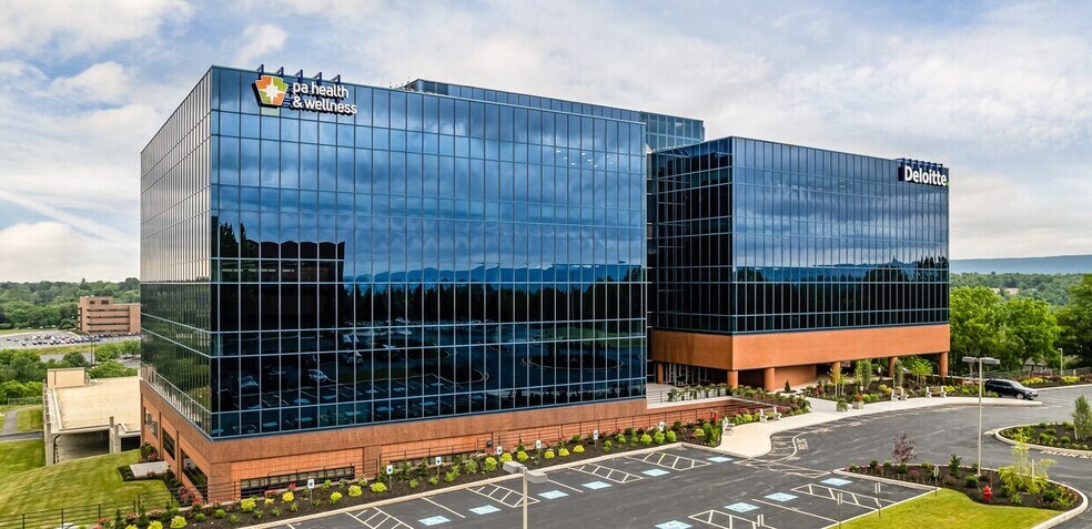 150 Corporate Center Dr, Camp Hill, PA à louer - Photo de l’immeuble – Image 2 sur 47