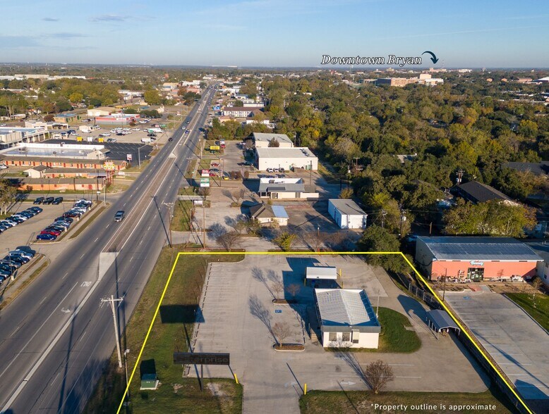 1811 S Texas Ave, Bryan, TX à vendre - Photo de l’immeuble – Image 2 sur 7