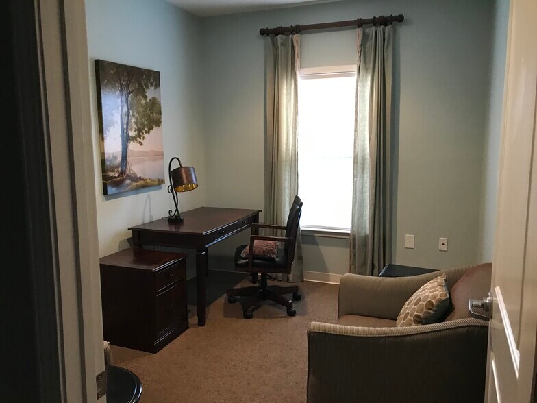 111 Lovett Dr, Greenville, SC à louer - Photo de l’immeuble – Image 2 sur 10