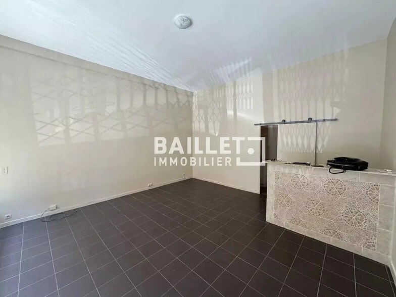 Local commercial dans Nice à vendre - Photo de l’immeuble – Image 3 sur 12