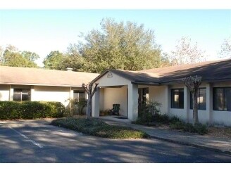 418 SW 140th Ter, Jonesville, FL à vendre - Photo principale – Image 1 sur 8