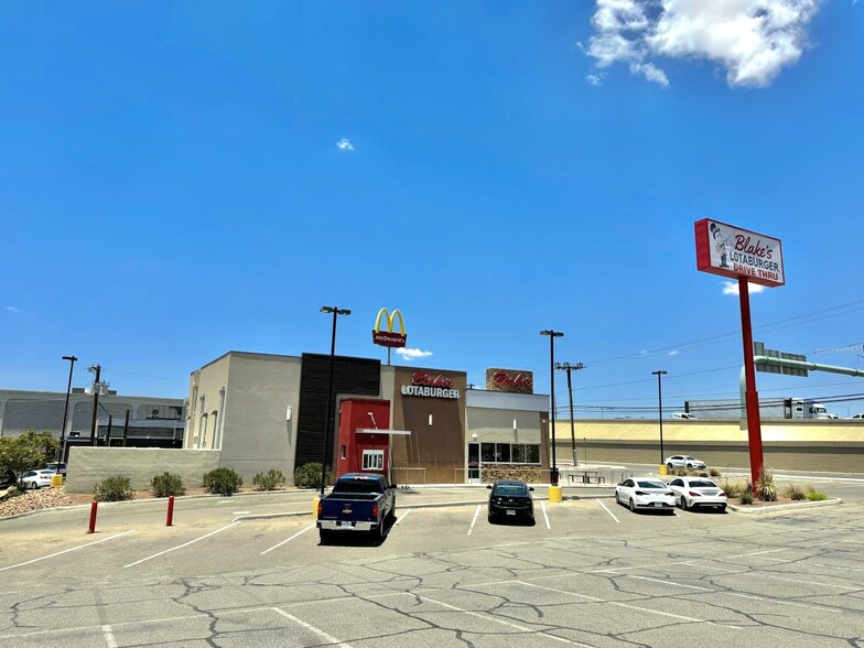 7122 Gateway Blvd E, El Paso, TX à louer - Photo de l’immeuble – Image 2 sur 10