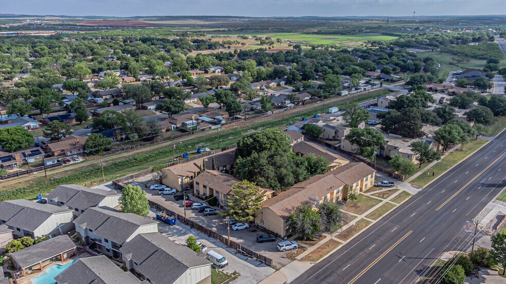 1715 Hailey St, Sweetwater, TX à vendre - Photo de l’immeuble – Image 2 sur 8