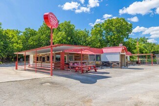 Plus de détails pour 707 N Commercial Dr, Goldthwaite, TX - Local commercial à vendre