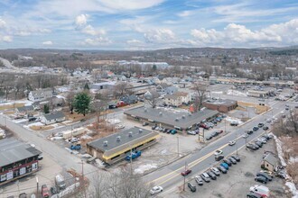 66-84 John Fitch Hwy, Fitchburg, MA - VUE AÉRIENNE  vue de carte