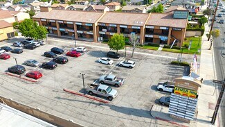 Plus de détails pour 515-525 N Azusa Ave, La Puente, CA - Bureau/Local commercial à louer