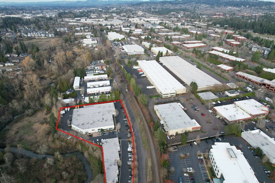 15865 SW 74th Ave, Portland, OR à louer - Photo de l’immeuble – Image 3 sur 3