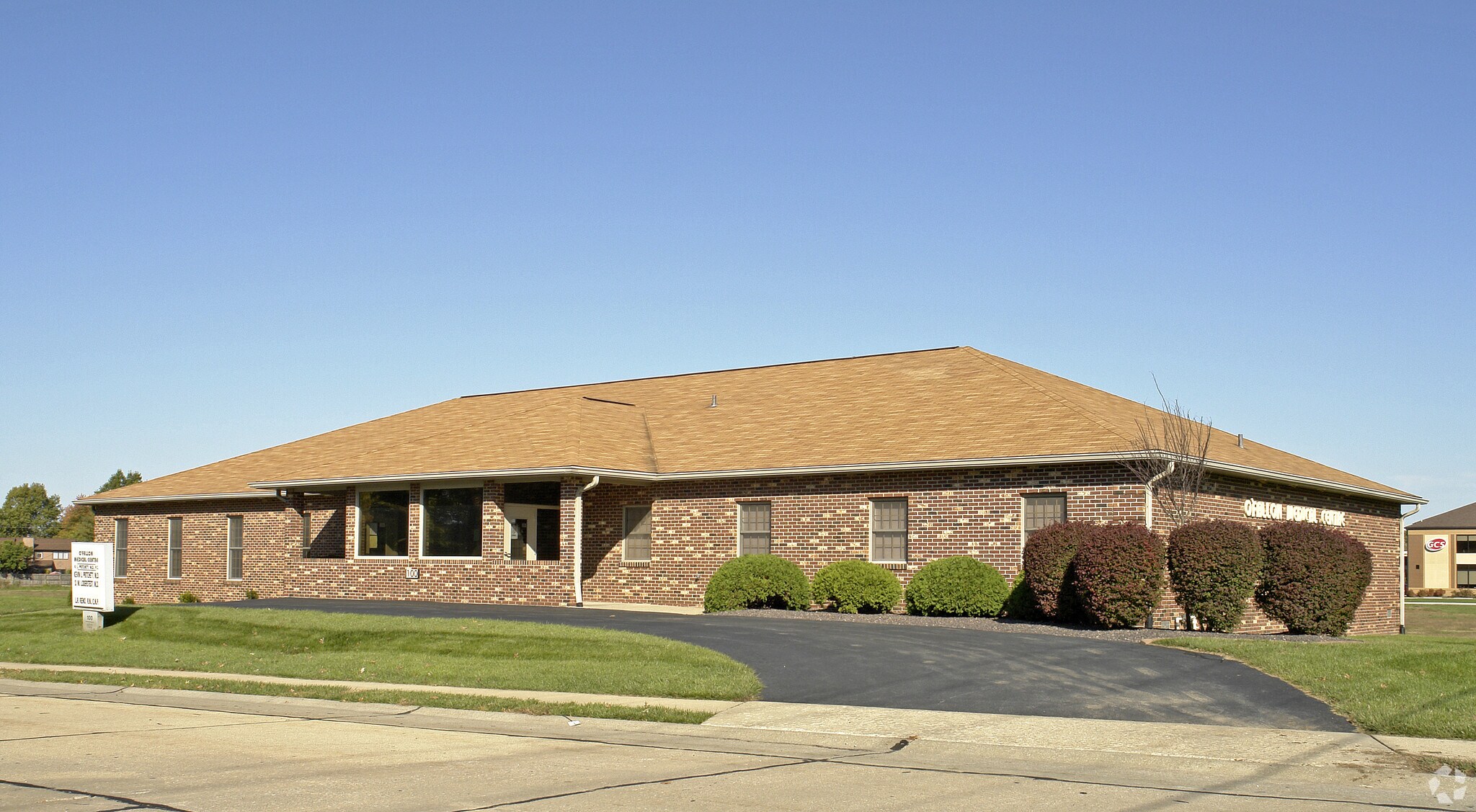 100 Springfield Ct, O'Fallon, IL à louer Photo de l’immeuble– Image 1 sur 12