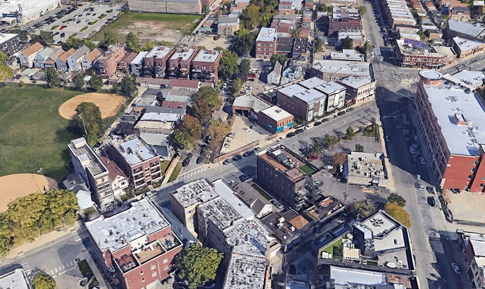 3223 N Elston Ave, Chicago, IL à louer - Photo de l’immeuble – Image 3 sur 4