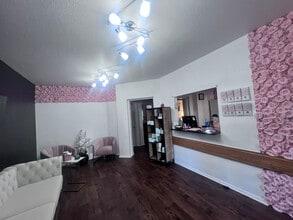 2111 Dickson Dr, Austin, TX à louer Photo intérieure– Image 2 sur 4