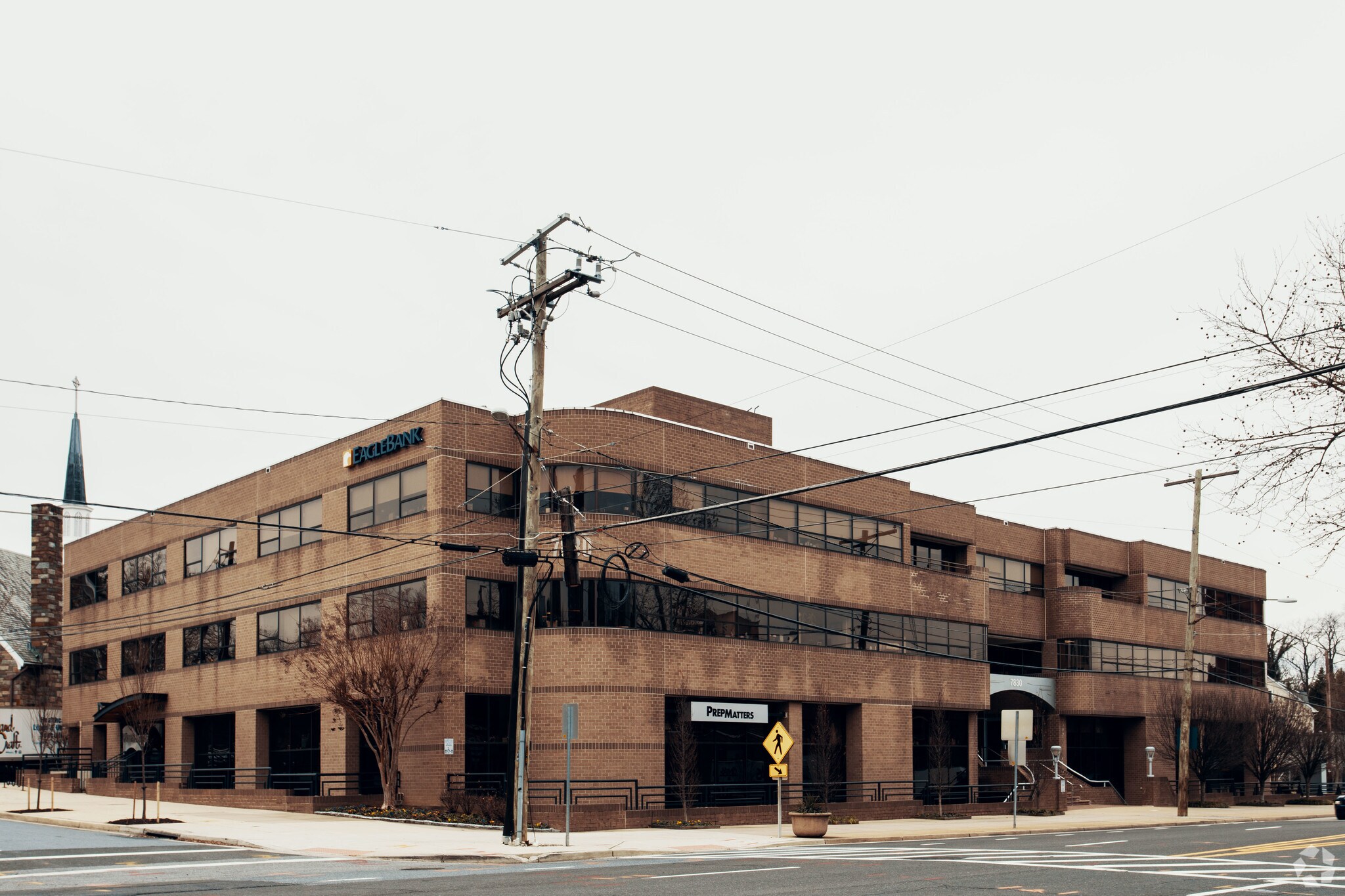 7830 Old Georgetown Rd, Bethesda, MD à louer Photo principale– Image 1 sur 7