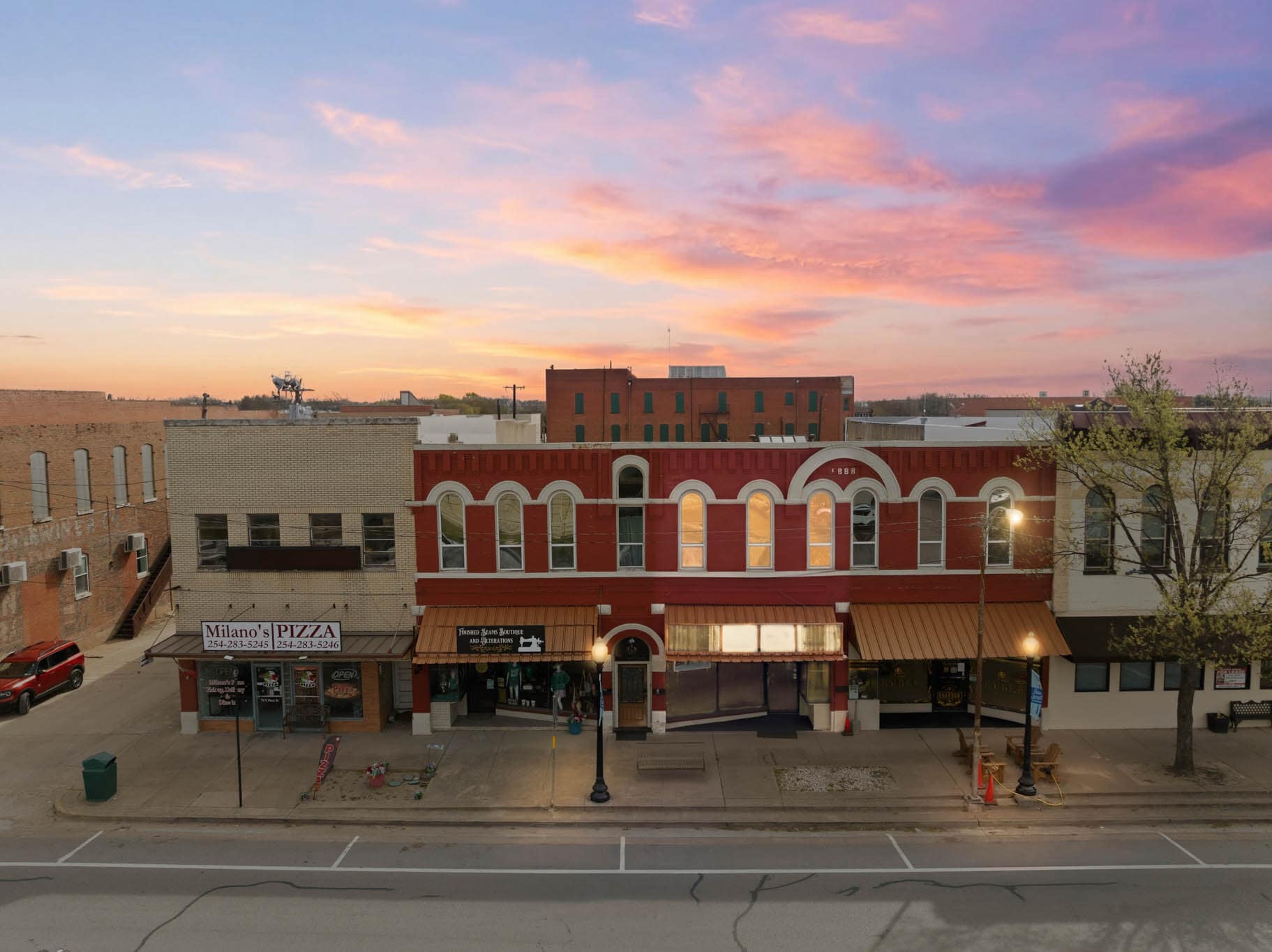 75 N Waco St, Hillsboro, TX à louer Photo intérieure– Image 1 sur 24