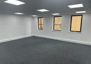 58 Station Rd, Harrow à louer Photo intérieure– Image 2 sur 6