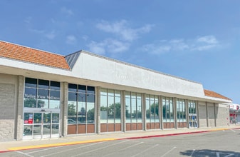 12431-12491 Valley View St, Garden Grove, CA à louer Photo de l’immeuble– Image 1 sur 1