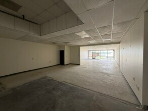 2641 Randleman Rd, Greensboro, NC à louer Photo intérieure– Image 1 sur 4