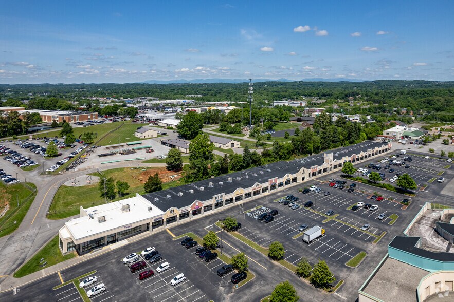1645 Downtown West Blvd, Knoxville, TN à vendre - Aérien – Image 1 sur 5